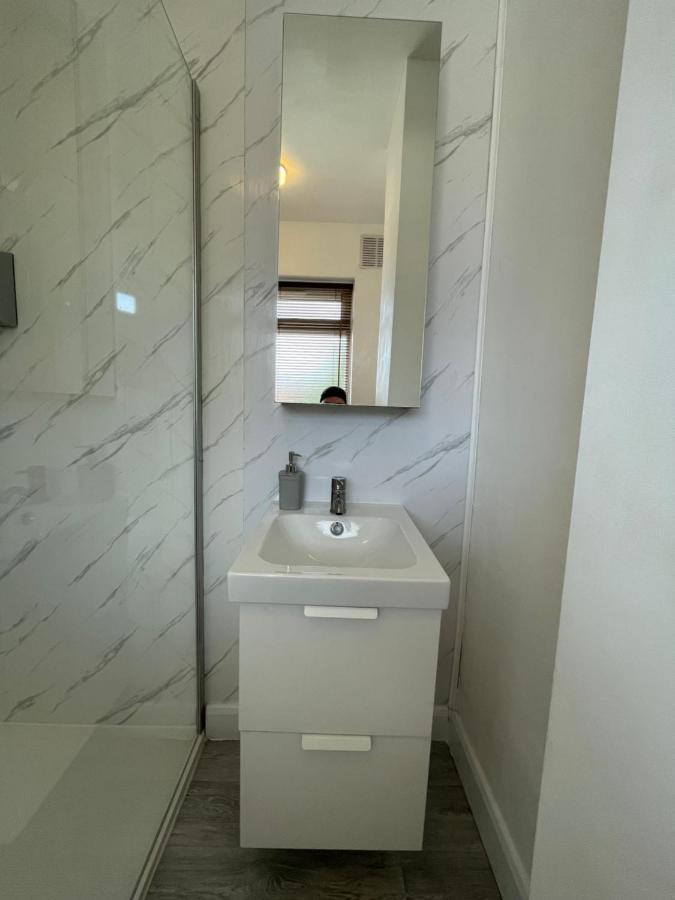 Lovely 2 Bed Apartment, Arnold Town Centre. นอตติงแฮม ภายนอก รูปภาพ