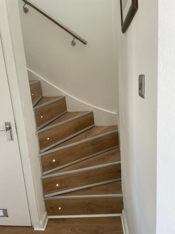 Lovely 2 Bed Apartment, Arnold Town Centre. นอตติงแฮม ภายนอก รูปภาพ