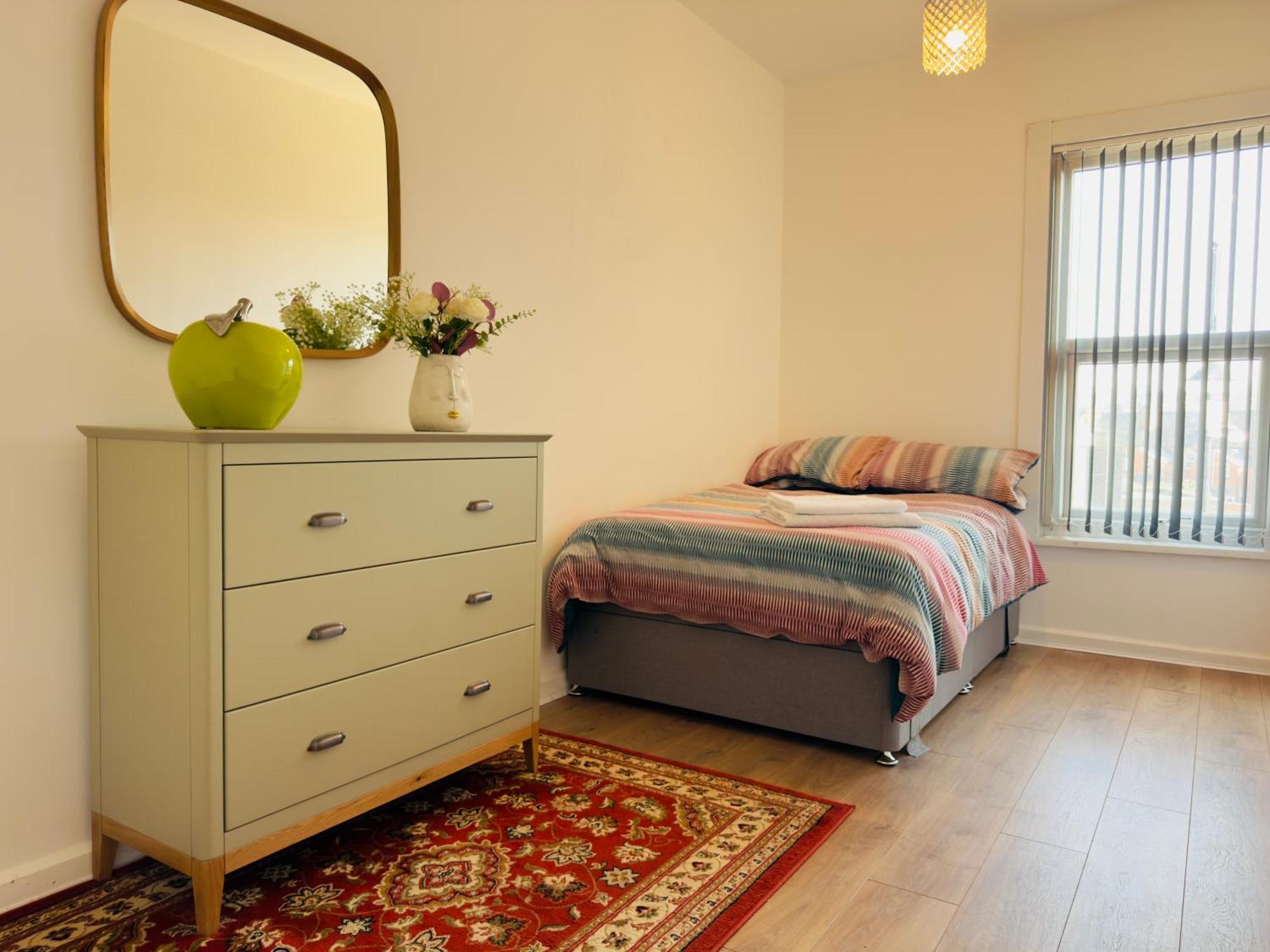 Lovely 2 Bed Apartment, Arnold Town Centre. นอตติงแฮม ภายนอก รูปภาพ